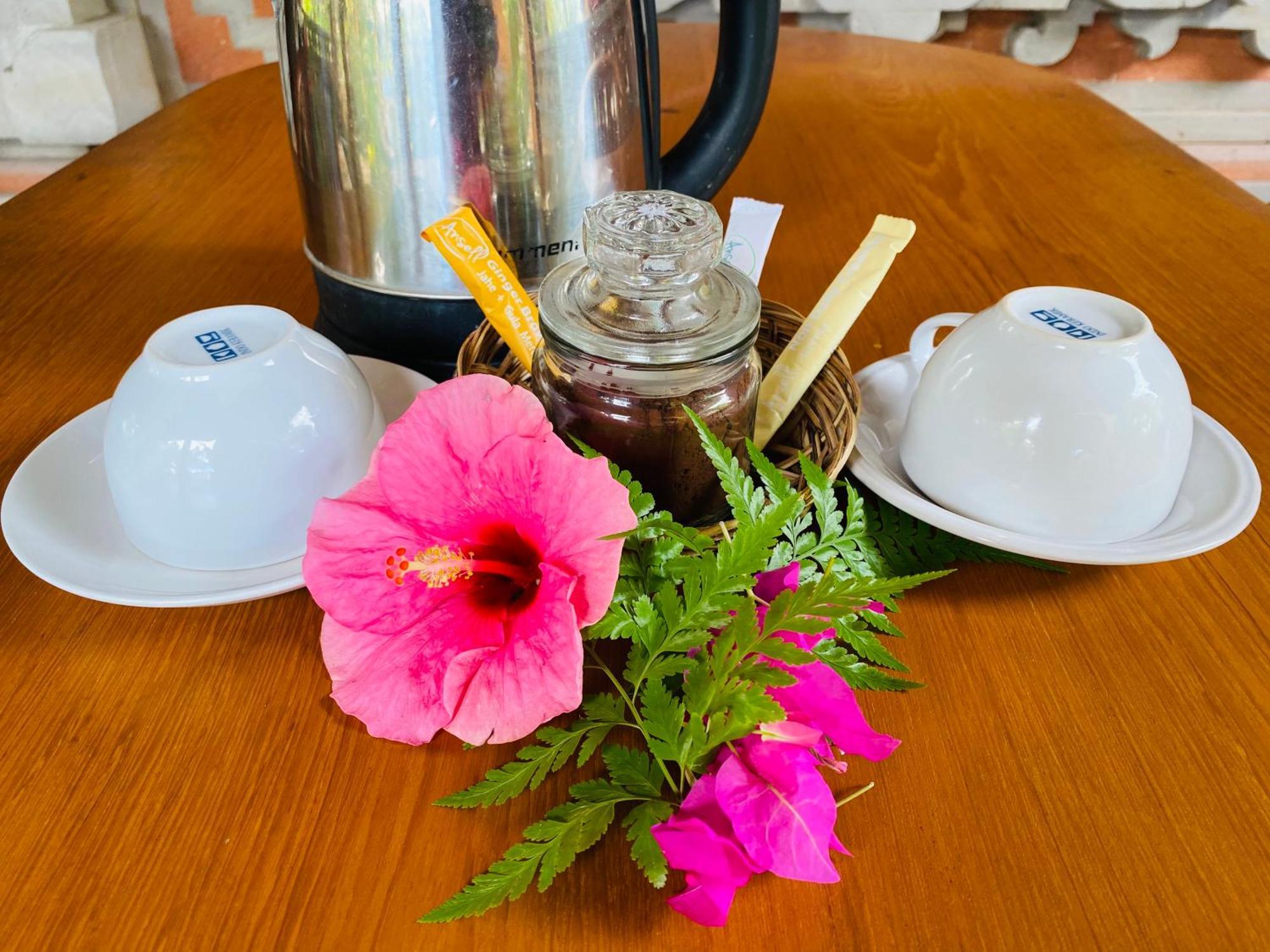 Aura Bisma Guesthouse 乌布 外观 照片